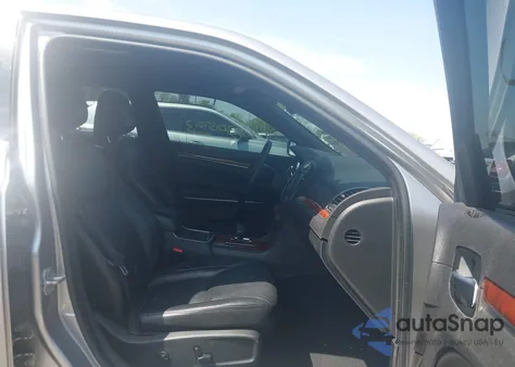 2013 Chrysler 300 Motown from USA, damaged, VIN 2C3CCAAG2DH709850